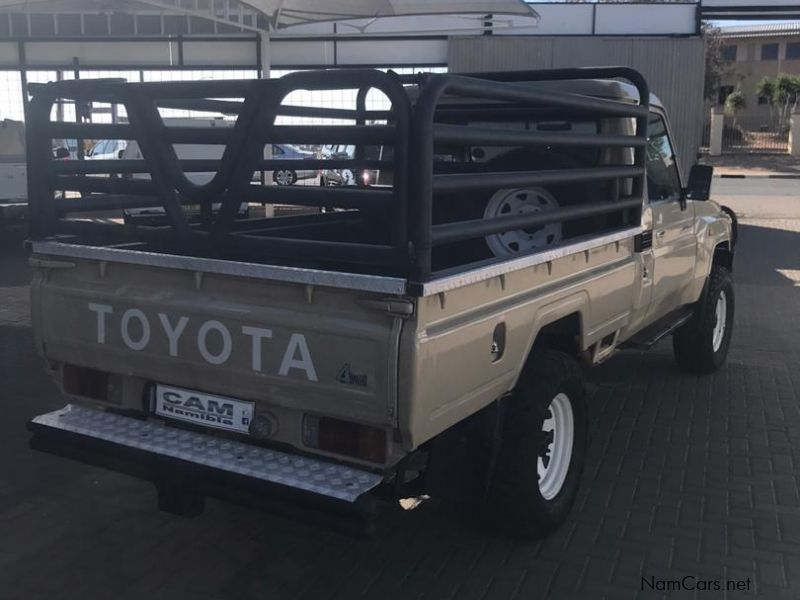 Toyota Land Cruiser 79 4.2D P/U S/C in Namibia