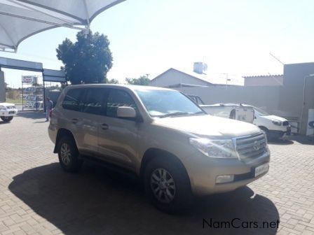 Toyota Land Cruiser VX 4.5 V8 200 in Namibia