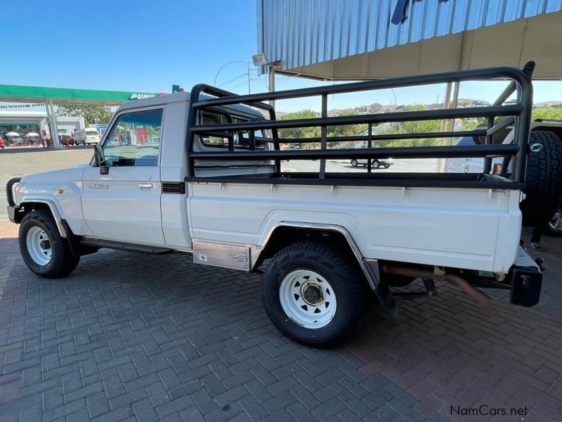 Toyota Landcruiser 79 4.2D P/U S/C in Namibia