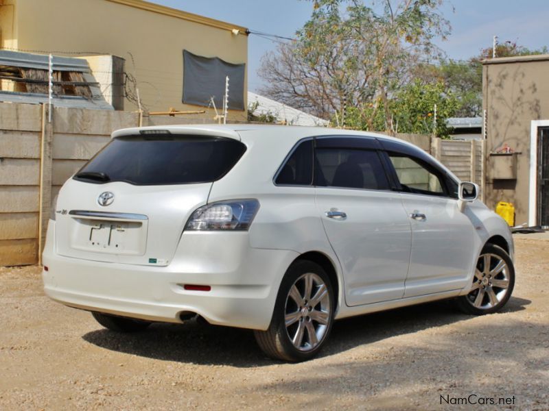 Toyota Mark x Zio 2013