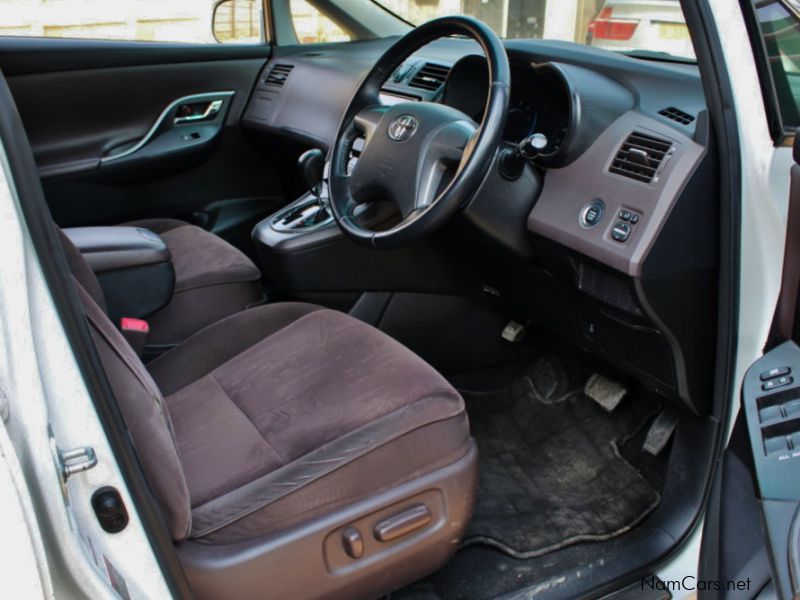Toyota Mark X Zio 6-Seater in Namibia