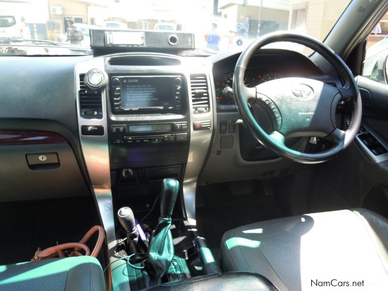 Toyota PRADO 4.0 V6 A/T 4X4 in Namibia