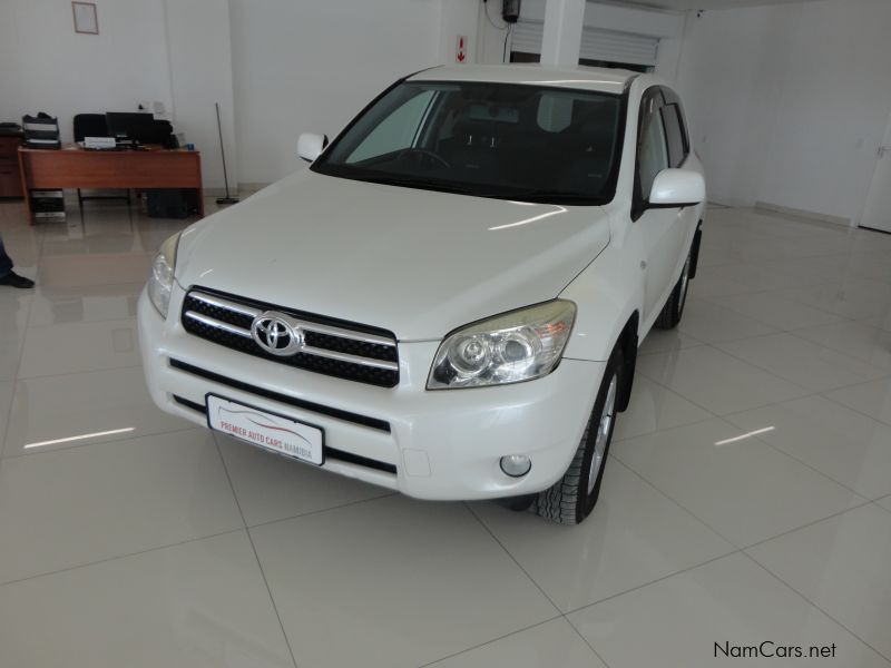 Toyota Rav 4 2.4 4X4 in Namibia