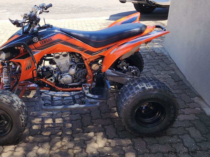 Yamaha YFZ450 in Namibia