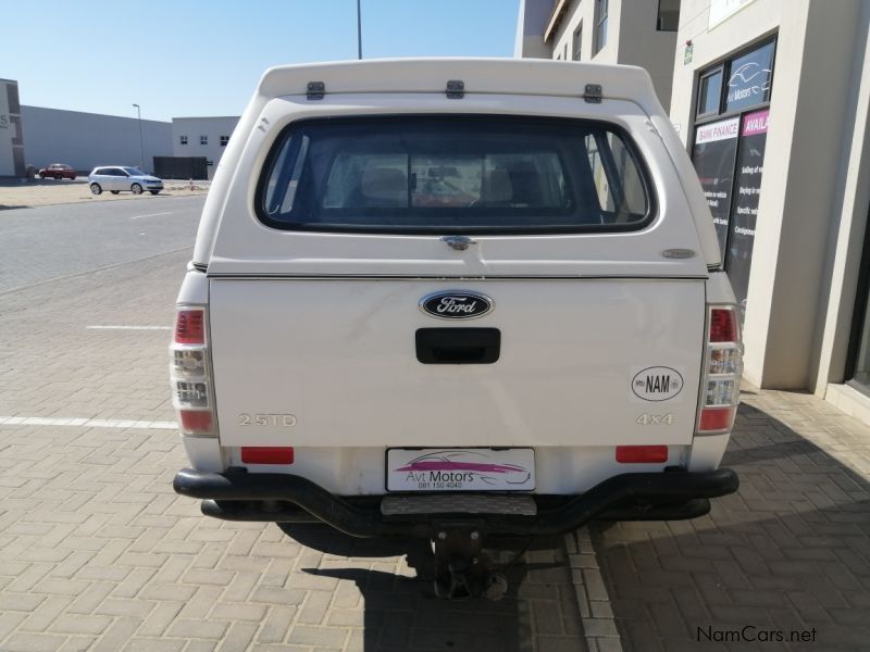 Ford Ranger 2.5TD Pu DC 4x4 in Namibia