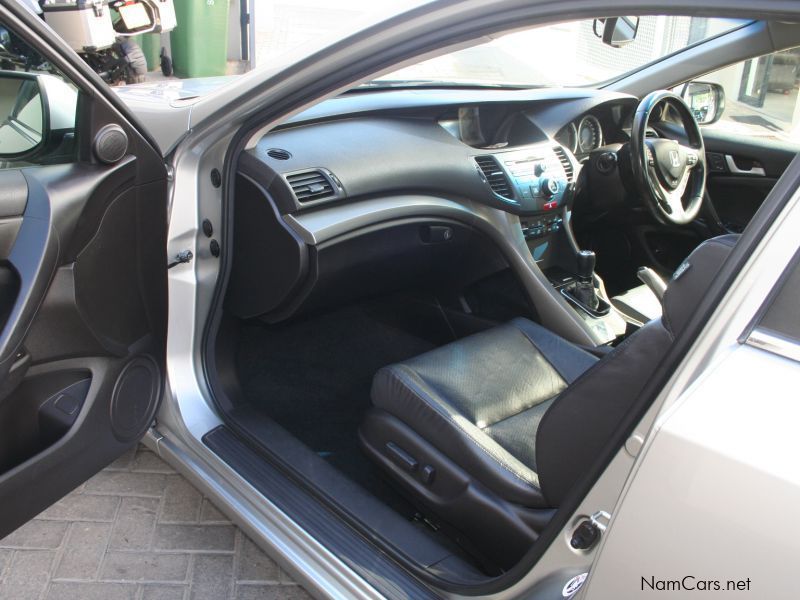 Honda Accord 2.4 exclusive man (local) in Namibia