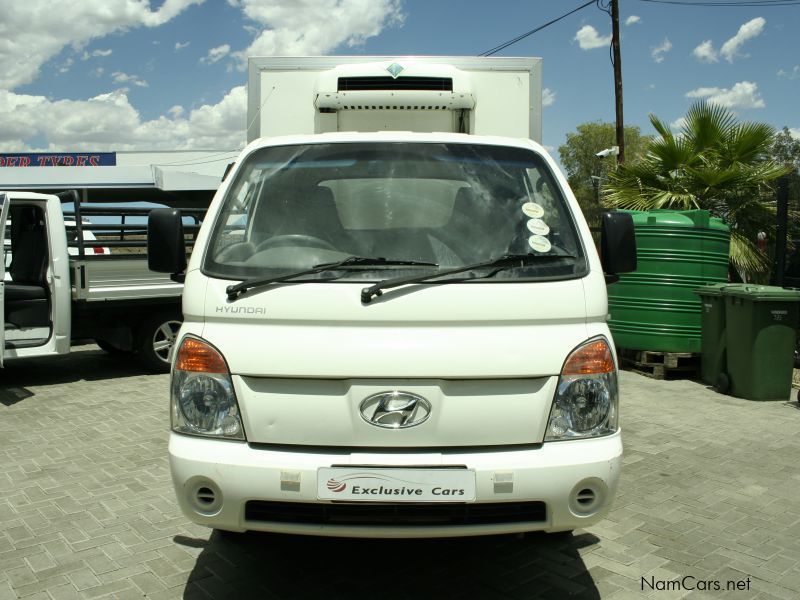 Hyundai H100 2.6 manual & Cool Box in Namibia