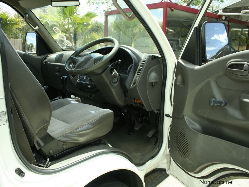 Hyundai H100 2.6 manual & Cool Box in Namibia