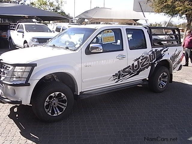 Isuzu KB360 V6 Isuzu 4x4 D cab Auto in Namibia