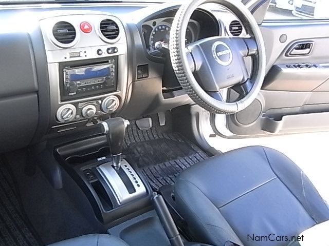 Isuzu KB360 V6 Isuzu 4x4 D cab Auto in Namibia