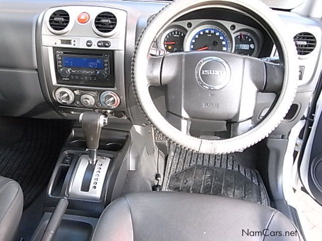 Isuzu KB360 V6 Isuzu 4x4 D cab Auto in Namibia