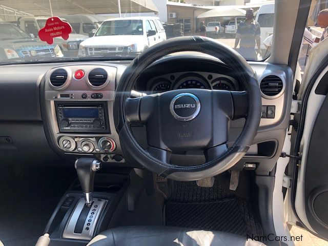 Isuzu KB360i V6 D/Cab A/T 4x4 in Namibia