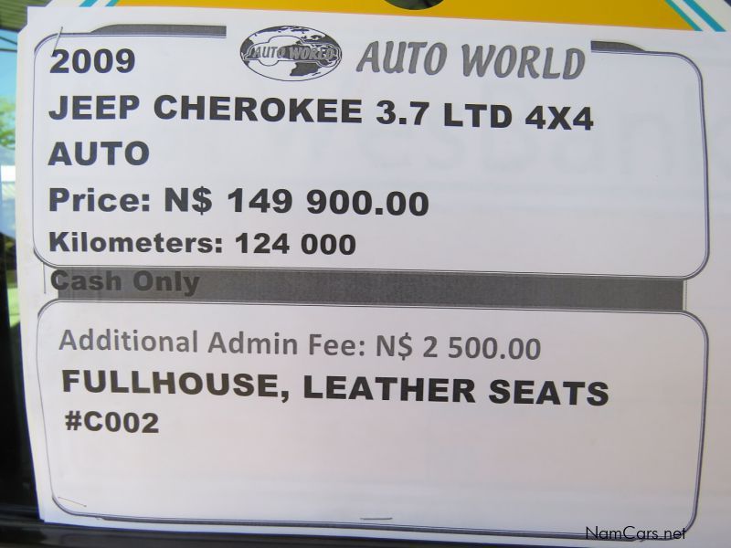 Jeep CHEROKEE 3,7 V6 LTD in Namibia