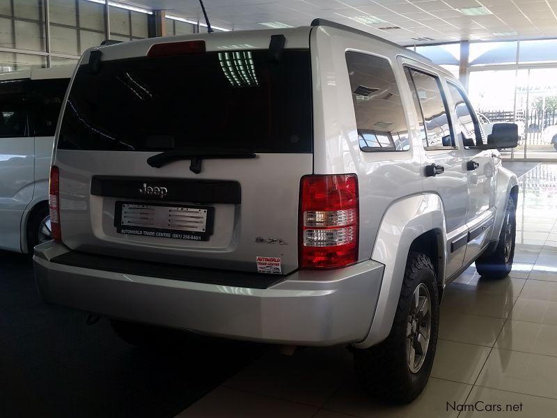 Jeep Cheroke 3.7 L Sport A/T in Namibia