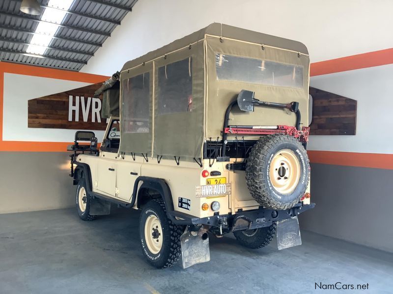 Land Rover Defender  250 TD5 in Namibia