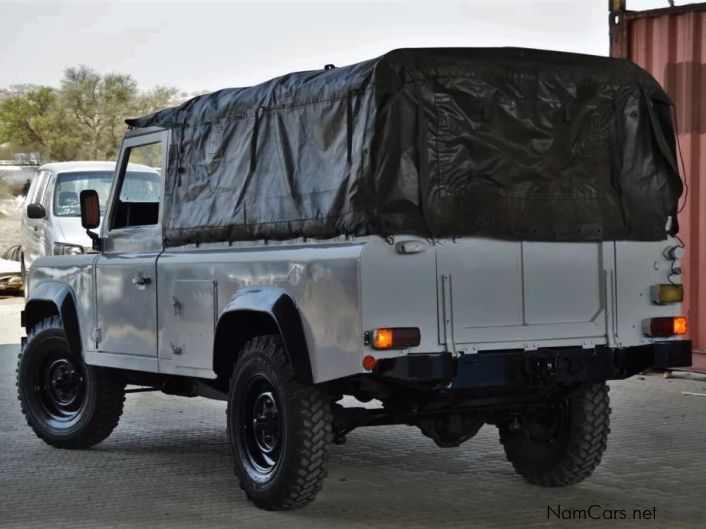 Land Rover Defender 110 TDI in Namibia