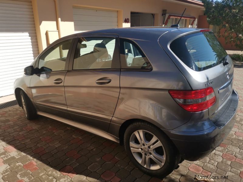 Mercedes-Benz B 200 in Namibia