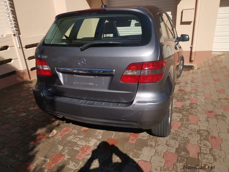 Mercedes-Benz B 200 in Namibia