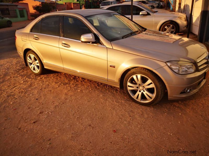 Mercedes-Benz C280 V6 in Namibia