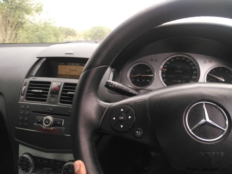 Mercedes-Benz C280 V6 in Namibia