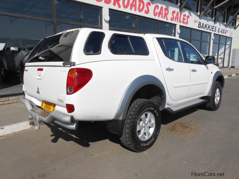 Mitsubishi Triton 3.2 DID D/C 4X4 in Namibia