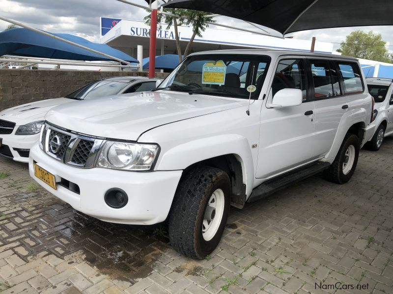 Nissan Patrol 4.8 GL in Namibia