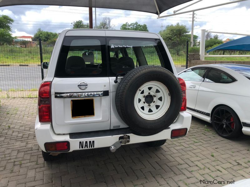 Nissan Patrol 4.8 GL in Namibia