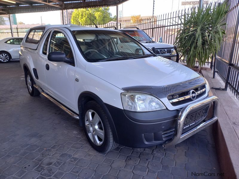 Opel Corsa 1.8i Club in Namibia