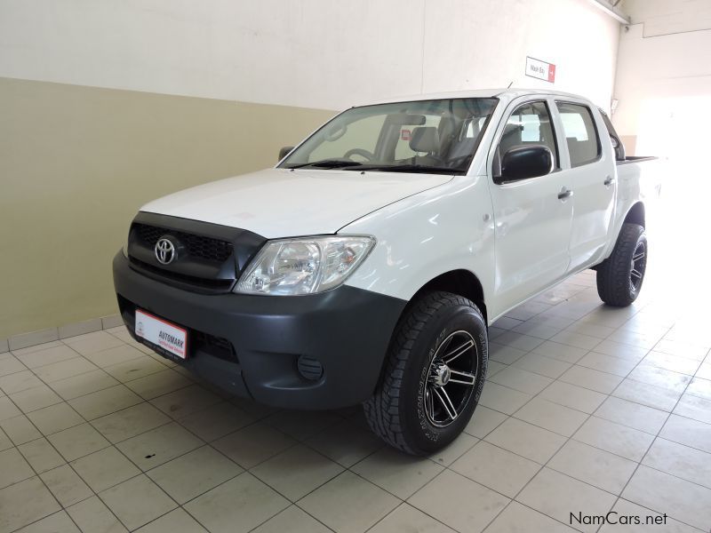 Toyota HILUX 2.5 D-4D D/C  4x4 in Namibia