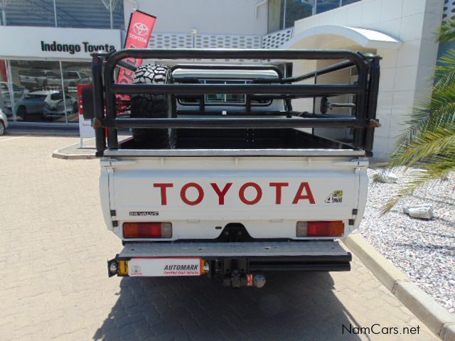 Toyota LAND CRUISER 4.5 EFI PETROL in Namibia