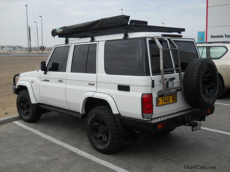 Toyota Land Cruiser 4.2D 70 SW in Namibia