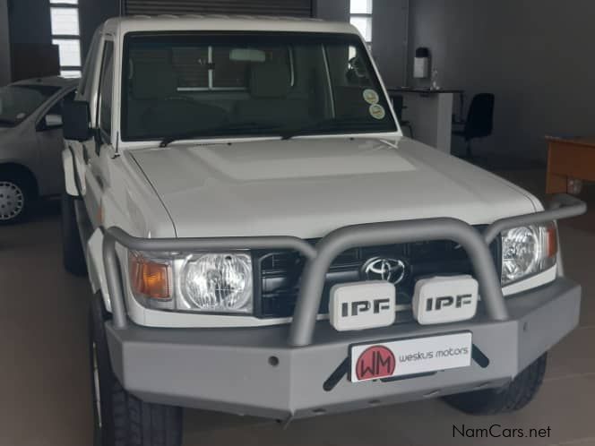 Toyota Land Cruiser 4.5 EFI in Namibia