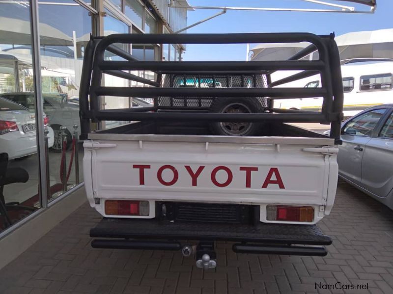 Toyota Land Cruiser 70 4.2D S/C 4x4 in Namibia