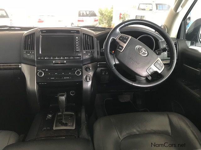 Toyota Landcruiser 200S 4.7 VX V8 A/T in Namibia
