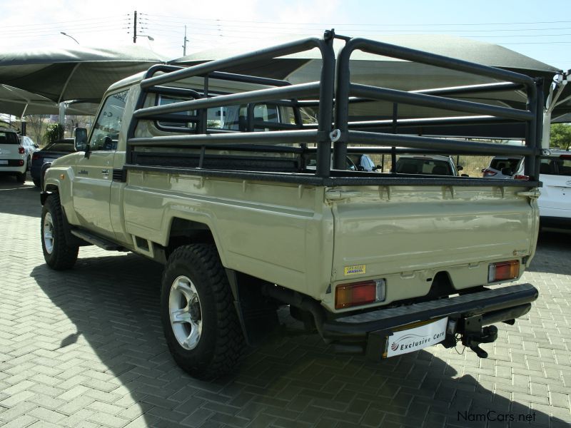 Toyota Landcruiser 79 4.2D S/Cab manual 4x4 in Namibia