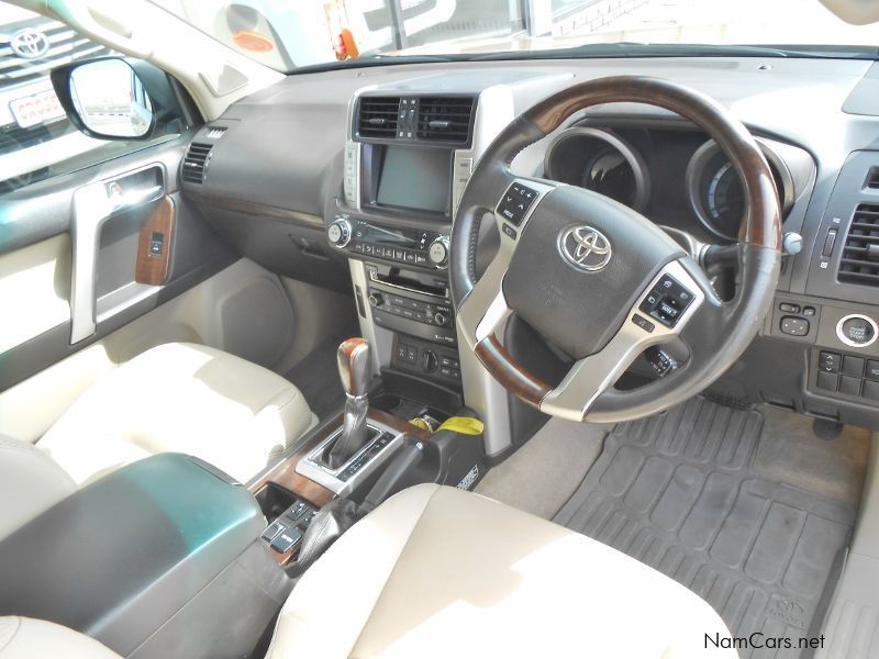 Toyota Landcruiser Prado 4.0 V6 4x4 VX A/T in Namibia
