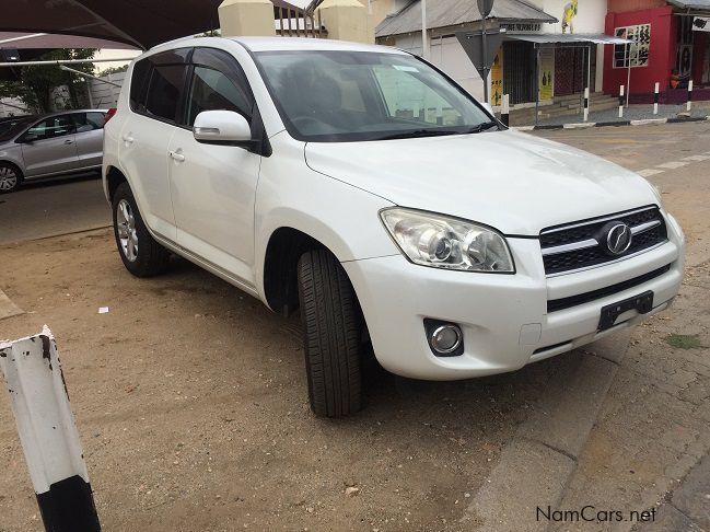 Toyota RAV  2.4 in Namibia