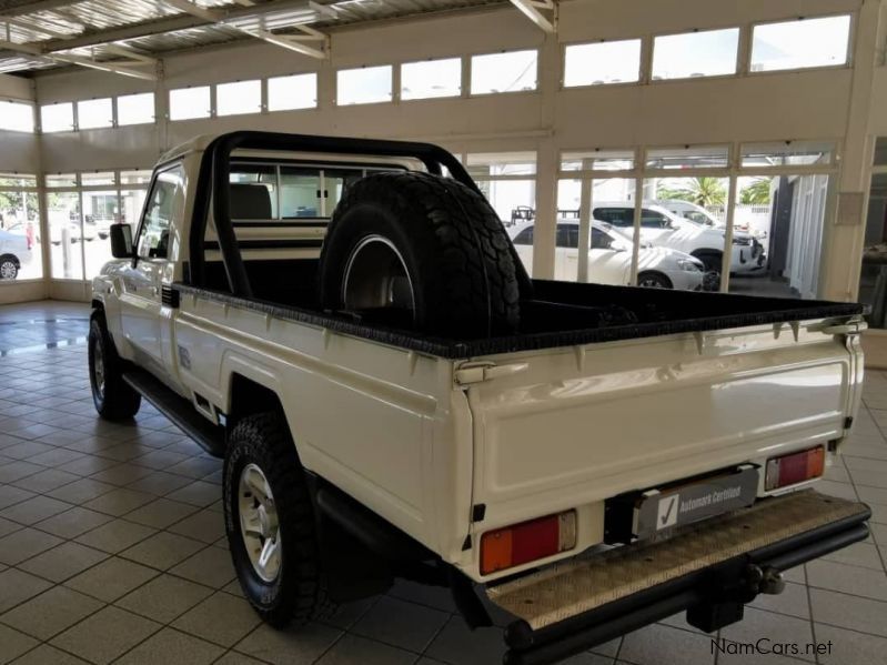 Toyota toyota land cruiser in Namibia