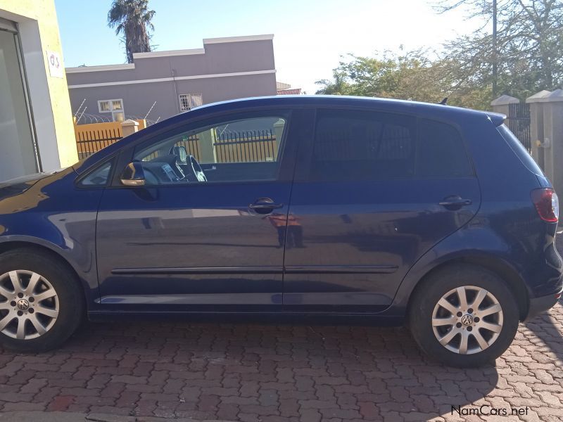 Volkswagen GOLF 2.0 FSI in Namibia