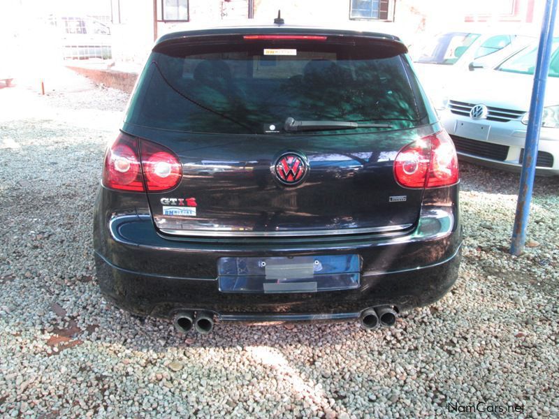 Volkswagen GOLF GTI PIRELLI in Namibia