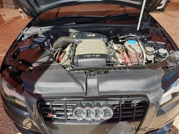 Audi S4 Quattro 3.2 V6 S-Line in Namibia