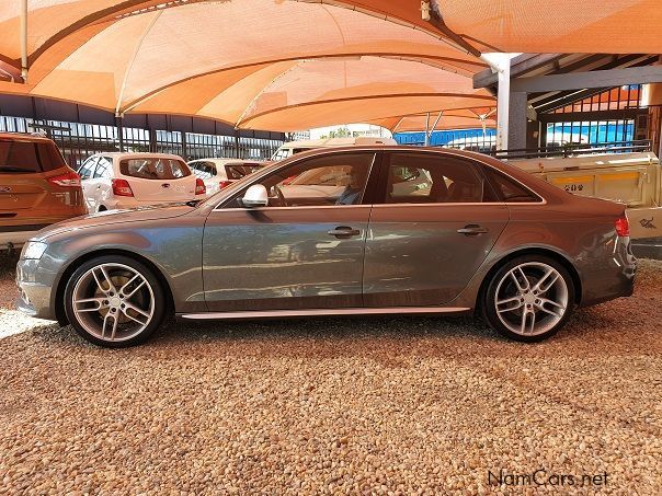 Audi S4 Quattro 3.2 V6 S-Line in Namibia