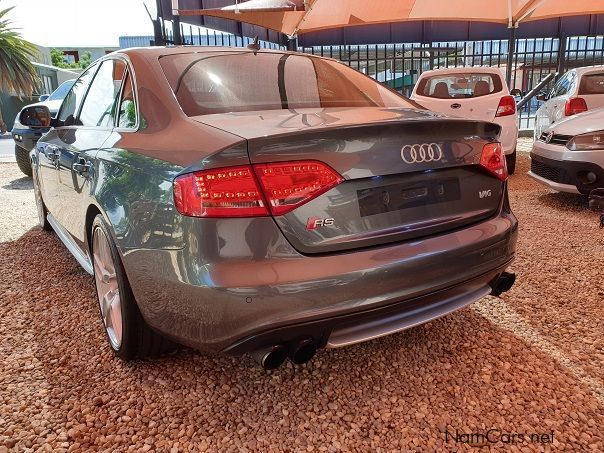 Audi S4 Quattro 3.2 V6 S-Line in Namibia