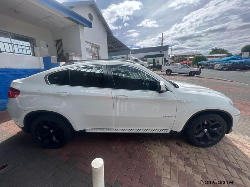 BMW X6 xDRIVE50i in Namibia