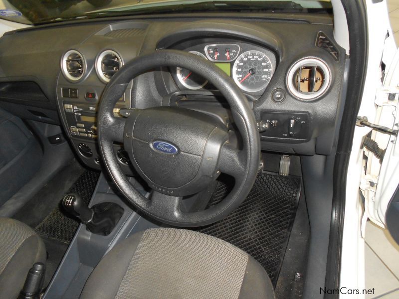 Ford Ikon 1.6 Ambiente in Namibia