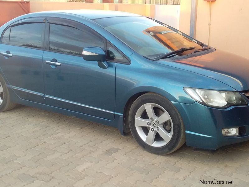 Honda Civic 1.8 I vtec in Namibia