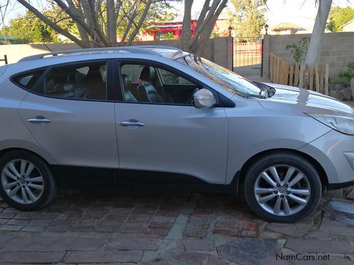 Hyundai IX35 2.4L limeted edition 4 x 4 in Namibia