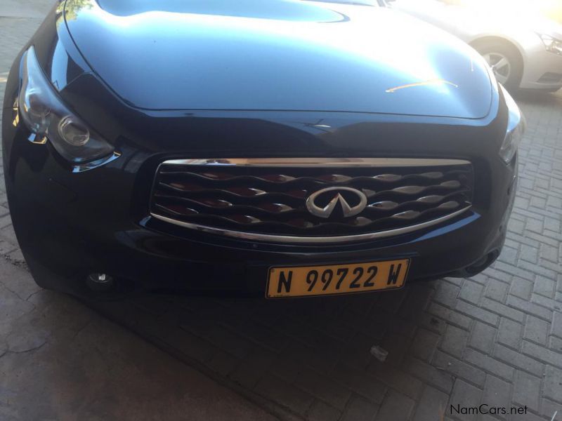 Infiniti FX 50S in Namibia