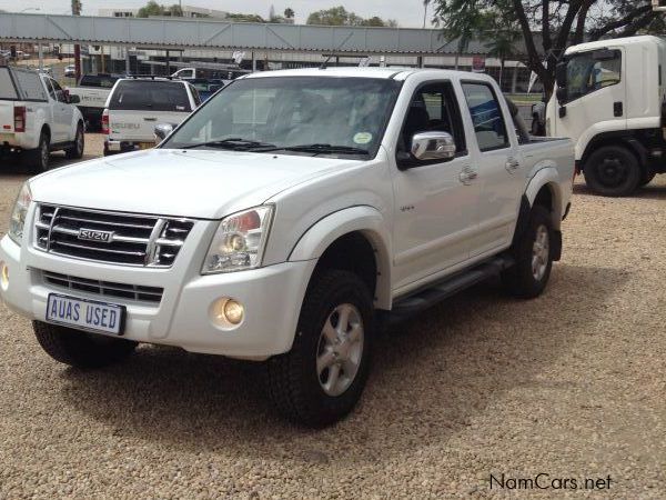 Isuzu KB 360 4x4 D/CAB Automatic in Namibia