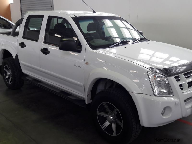 Isuzu KB250 D TEQ 4X4 in Namibia